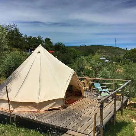 Uxa Paraiso פנלה